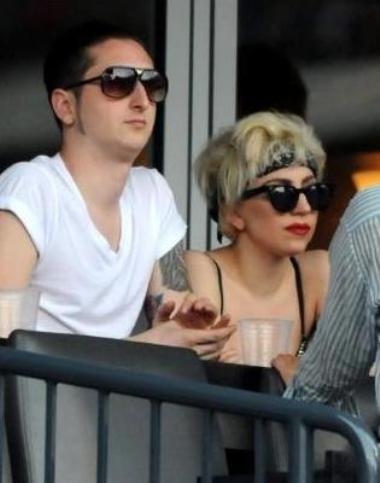 Gaga và bạn trai Luc Carl.