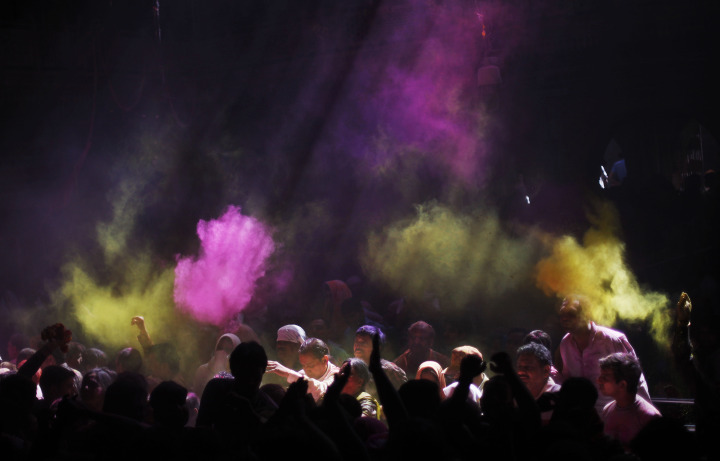 Lạ & Cười - Ảnh: Sắc màu ấn tượng trong lễ hội lớn nhất Ấn Độ (Hình 8).