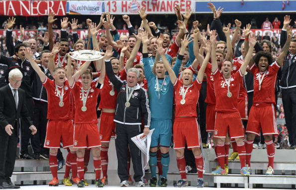 Bóng đá Quốc tế - Chùm ảnh: Chiến thắng trên sân nhà, Bayern đón Đĩa bạc hoàn hảo
