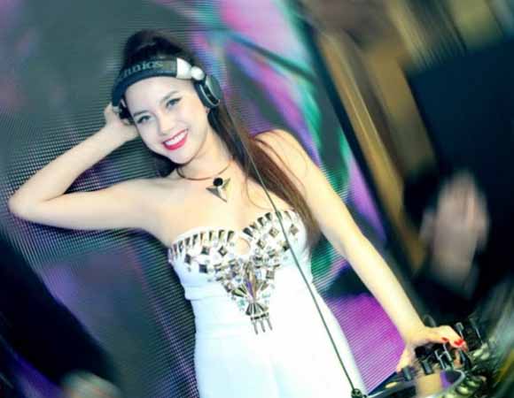 Hậu trường - Chân dung nữ DJ xinh đẹp mới gia nhập làng WAGs Việt Nam (Hình 6).