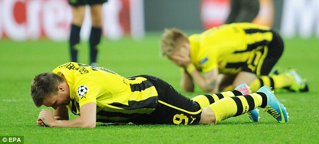 Bóng đá Quốc tế - Ảnh: Niềm hân hoan của Bayern, nỗi buồn của Dortmund (Hình 9).