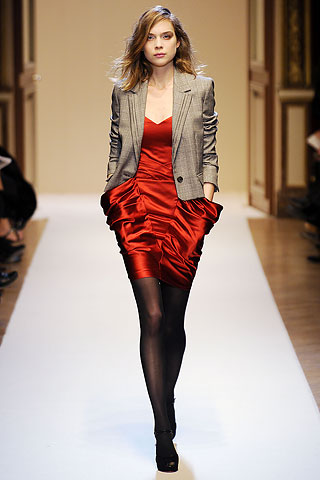 'Chân dài' tiết
            lộ bí mật nghề mẫu, Thời trang, Kim Noorda, người mẫu, tạp chí Vogue,
            Chanel, Milan
