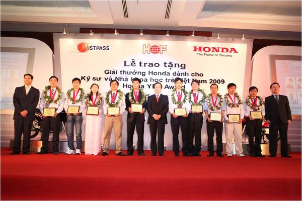 Sinh viên vững bước sự nghiệp nhờ giải thưởng Honda YES