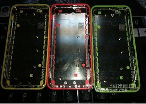 Công nghệ - Lộ diện vỏ mầu vàng và đỏ của iPhone giá rẻ (Hình 2).
