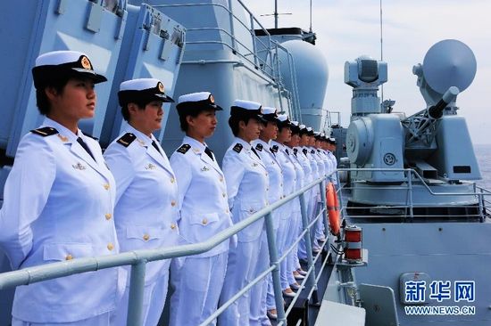 Tiêu điểm - Nữ thủy thủ Trung Quốc nổi bật trong tập trận Nga - Trung (Hình 2).