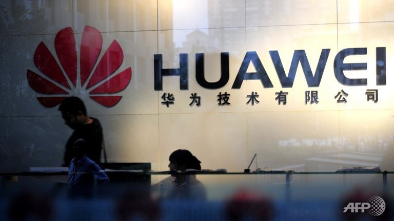Cựu giám đốc CIA tố tập đoàn Huawei làm gián điệp cho Trung Quốc