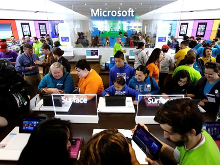 Công nghệ - Microsoft 'bốc hơi' 32 tỷ USD trong 1 ngày