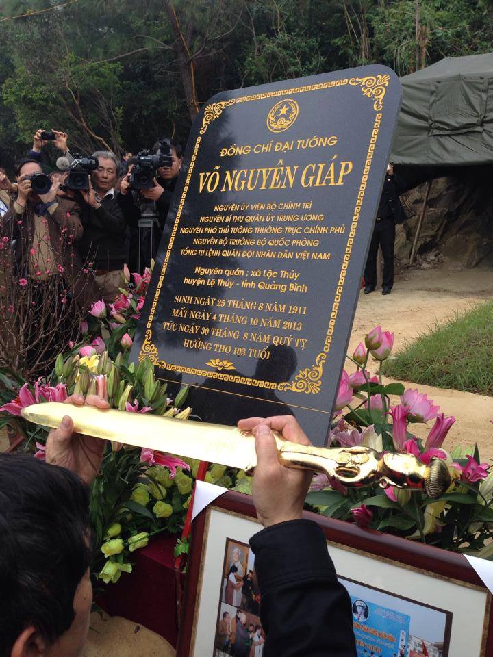 Lễ 100 ngày Đại tướng Võ Nguyên Giáp tại Vũng Chùa- Đảo Yến