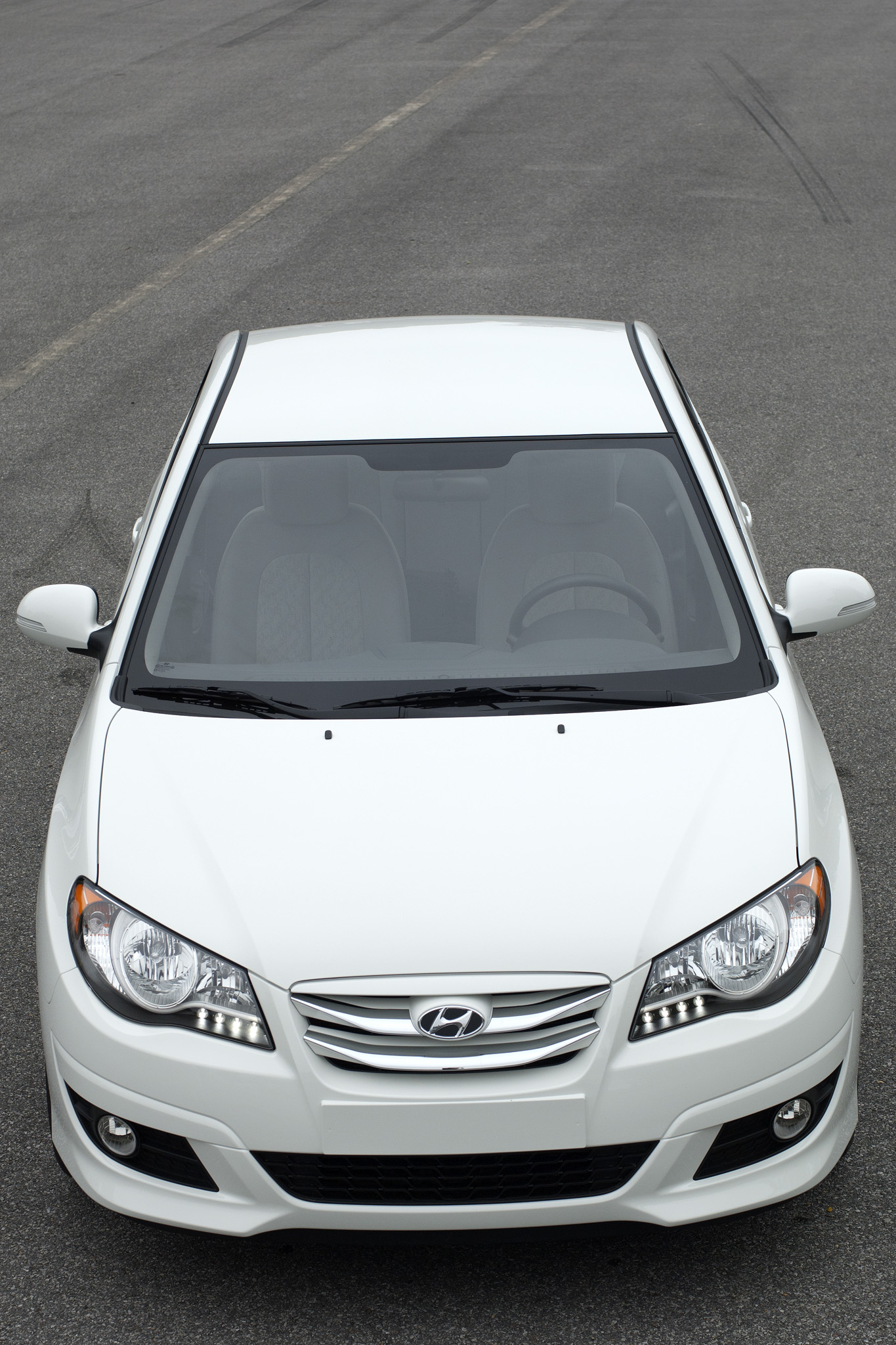 Hình ảnh Hyundai Thành Công khuyến mại 3 mẫu xe SantaFe, Avante và Elantra số 3