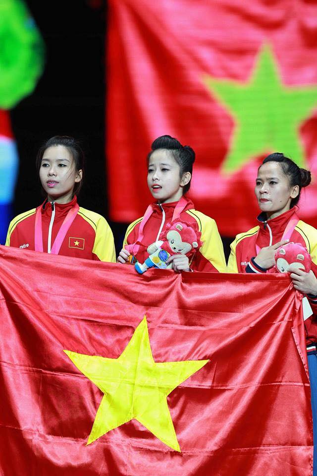 Hình ảnh Châu Tuyết Vân - hot girl Taekwondo khóc nức nở vì trọng tài xử sai số 1