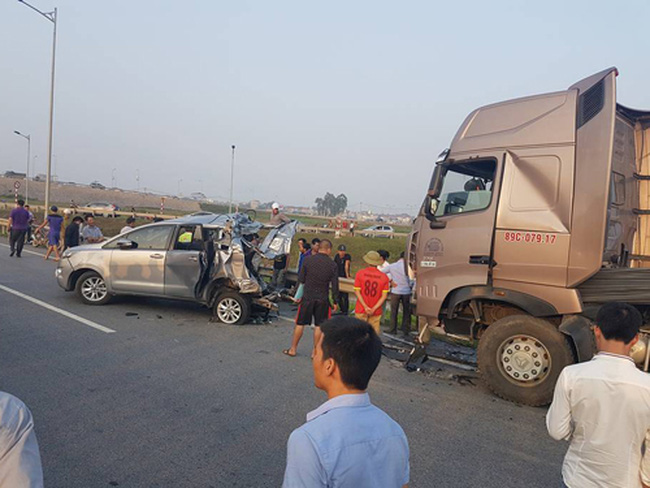 Hình ảnh Tai nạn 10 người thương vong: Trưng cầu giám định hộp đen xe container số 1