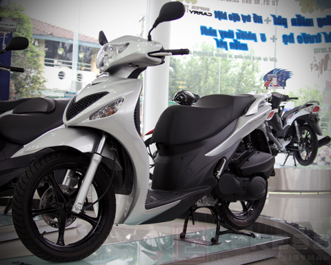 'Tân binh' scooter Suzuki Sixteen 125 ở Việt Nam