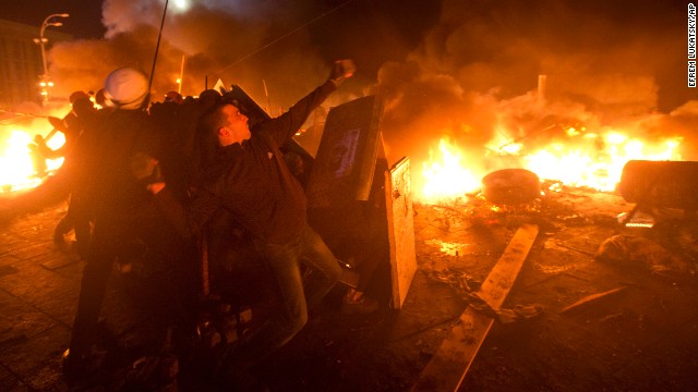 Chùm ảnh Ukraine hỗn độn và bạo loạn