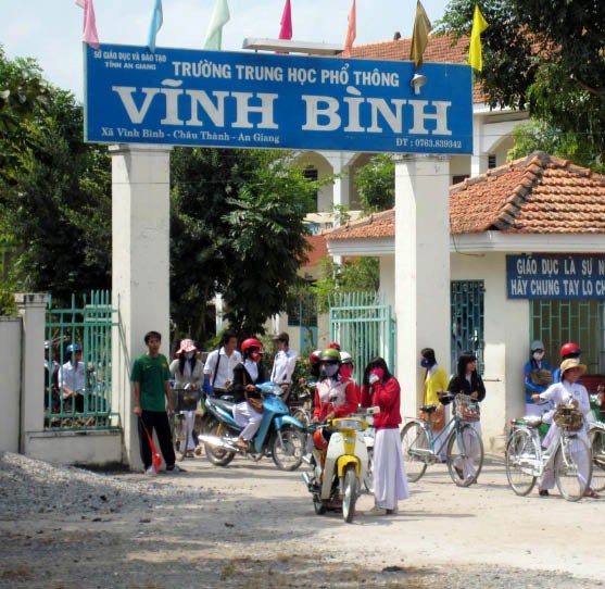 Khánh Hòa: Không có chuyện bắt cóc, đổ thuốc độc vào mồm 2 học sinh Khánh Hòa: Không có chuyện bắt cóc, đổ thuốc độc vào mồm 2 học sinh 5