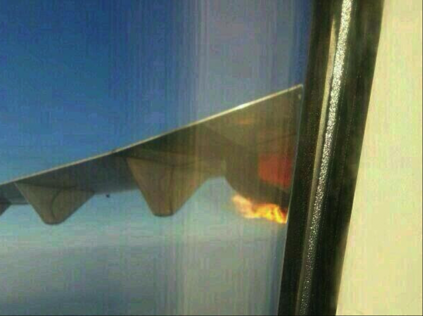 Máy bay Malaysia hạ cánh khẩn cấp do cháy động cơ 6