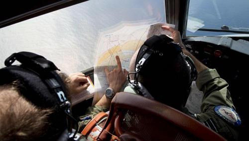Vệ tinh Nhật phát hiện 10 mảnh vỡ nghi của máy bay mất tích MH370