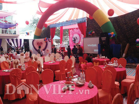Tổ chức tiệc cưới tại trụ sở điện lực Hà Giang có thực sự bình thường?
