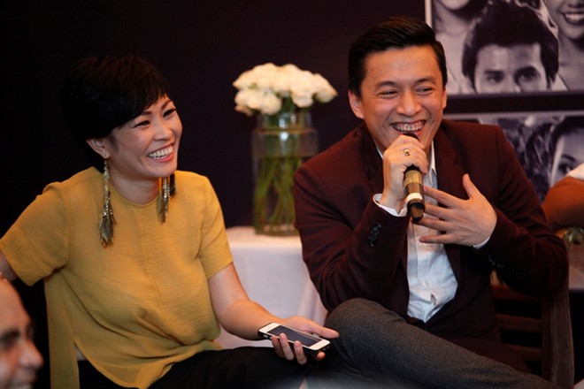 Sơn Tùng M-TP nổi bật trong buổi ra mắt phim 'Bếp hát' Sơn Tùng M-TP nổi bật trong buổi ra mắt phim Bếp hát 14