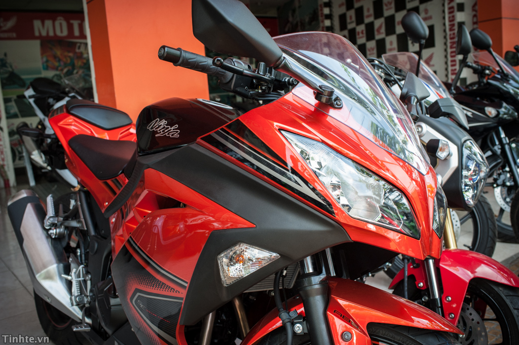 Kawasaki Ninja 300 ABS 2014 có mặt tại Việt Nam 5