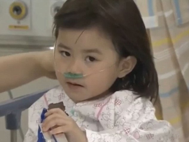 Cả cha, mẹ và anh trai của cô bé đều đã mất tích khi có mặt trên phà Sewol đến Jeju để xây dựng cuộc sống mới