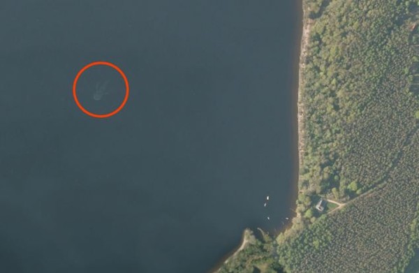 Thủy quái Nessie hồ Loch Ness lại xuất hiện trên Apple Maps