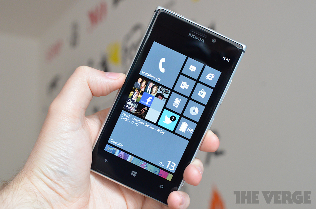 Lumia 1520 tiếp tục giảm giá sốc