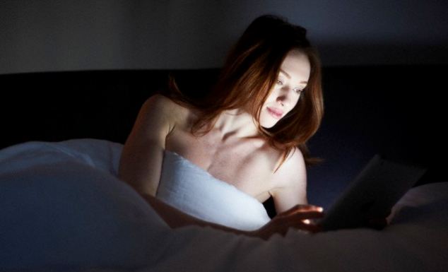 Công nghệ đang phá hoại giấc ngủ của bạn như thế nào? 