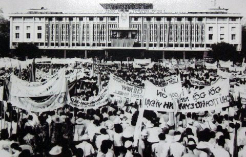 Bức ảnh quý ghi lại khoảnh khắc lịch sử giải phóng Sài Gòn 1975