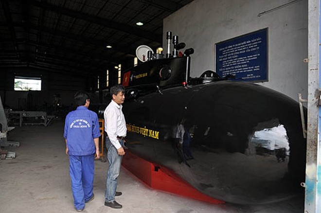 Tàu ngầm Trường Sa 01 chạy thử nghiệm ở đảo Tuần Châu?