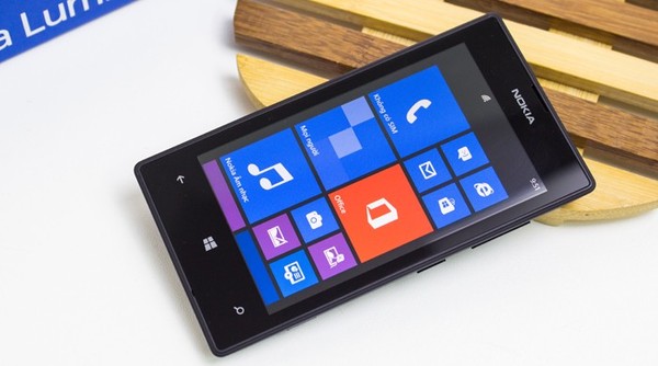Thoát chết thần kỳ nhờ smartphone Lumia 520