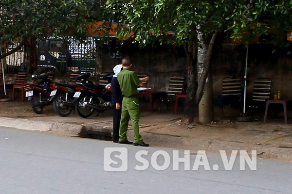 Nhân viên ngân hàng bị côn đồ chém trọng thương