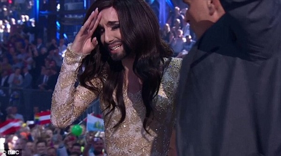 Nữ ca sỹ có râu giành chiến thắng cuộc thi Eurovision 4 Nữ ca sỹ có râu giành chiến thắng cuộc thi Eurovision 4