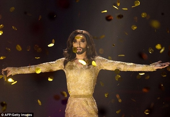 Nữ ca sỹ có râu giành chiến thắng cuộc thi Eurovision 5 Nữ ca sỹ có râu giành chiến thắng cuộc thi Eurovision 5