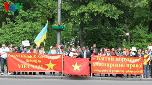 Cuộc tuần hành, mít tinh của cộng đồng người Việt Nam tại Ukraine nhằm phản đối Trung Quốc xâm phạm chủ quyền của Việt Nam