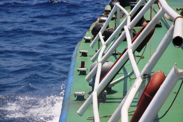 Cận cảnh tàu CSB Việt Nam bị tàu Trung Quốc đâm