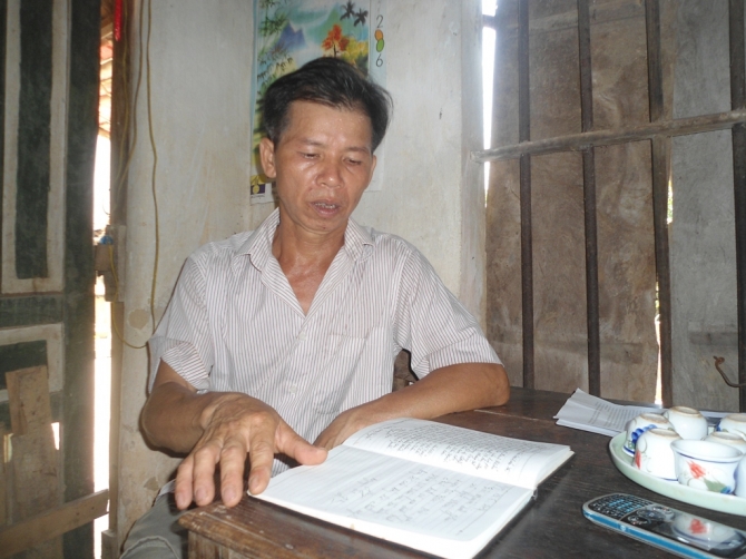 Ông Nguyễn Thanh Chấn chia sẻ cảm xúc với PV tại nhà riêng.