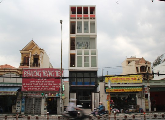 Xác người không đầu, chân, tay bốc mùi hôi thối trong nhà trọ