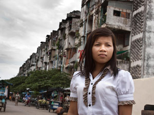 Nhật kí cô bé 7 tuổi phải phục vụ 20 người đàn ông mỗi ngày ở Campuchia