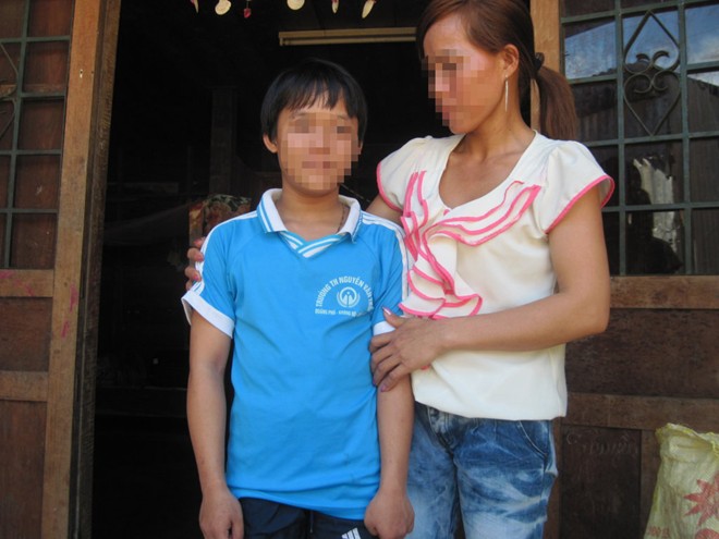 Đắk Nông: Bé gái 11 tuổi có hai bộ phận sinh dục