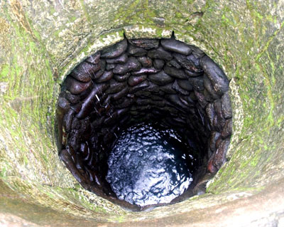 Thảm kịch: Xuống giếng vớt 15.000, 7 người tử vong