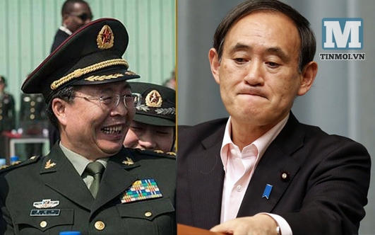 Phó Tổng tham mưu trưởng quân đội TQ Vương Quán Trung (trái) và Chánh văn phòng Nội các Nhật Bản Yoshihide Suga. Minh họa ghép từ ảnh chụp màn hình