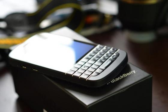 BlackBerry Q10 chính hãng giảm giá sốc