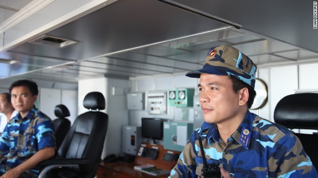 Tình hình biển Đông: Cuộc sống của cảnh sát biển Việt Nam như thế nào?