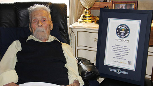 Người đàn ông già nhất thế giới qua đời ở tuổi 111 ở Mỹ