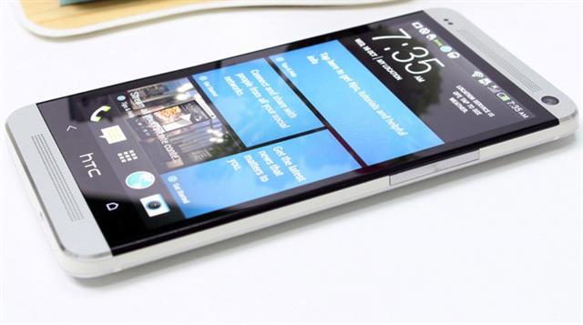Smartphone HTC One vừa giảm giá sốc