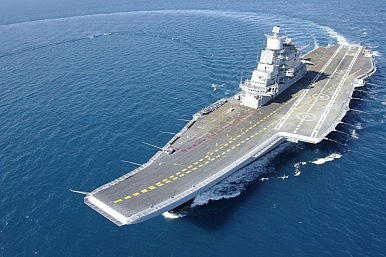 Ấn Độ tung ra tàu chiến khủng nhất: INS Vikramaditya