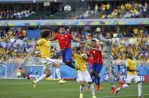 Brazil 1 - 1 Chile: (penalty 3-2): Căng thẳng tột độ
