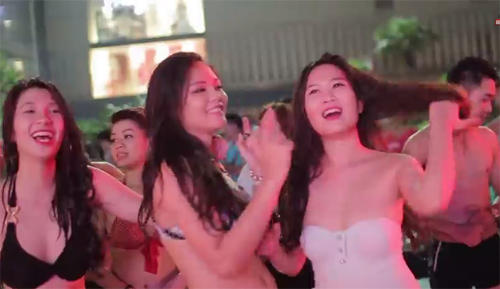 Bữa tiệc bikini lớn nhất của hot girl Hà thành  7