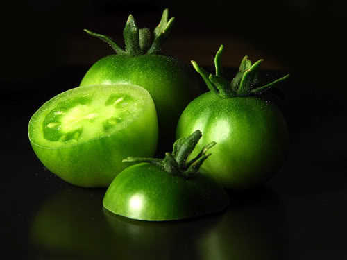 Những thực phẩm tuyệt đối không được sử dụng như cà chua xanh