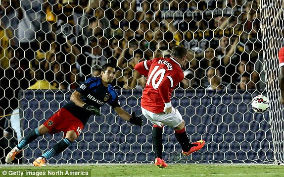 Man United 7-0 LA Galaxy: Van Gaal ra mắt bằng trận thắng đậm trên đất Mỹ